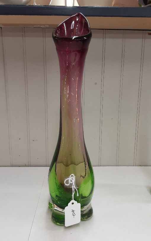 Murano Style Fushia And Green Blown Art Glass Vase- Located In Shelton