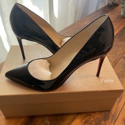  Christian Louboutin Heels