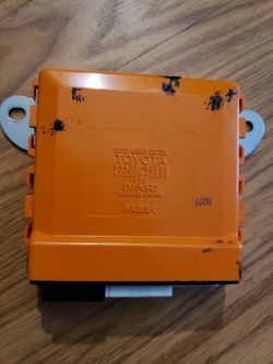 LEXUS IS OUTER MIRROR CONTROL (OEM) USED