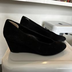 Black Suede Heels (7.5)