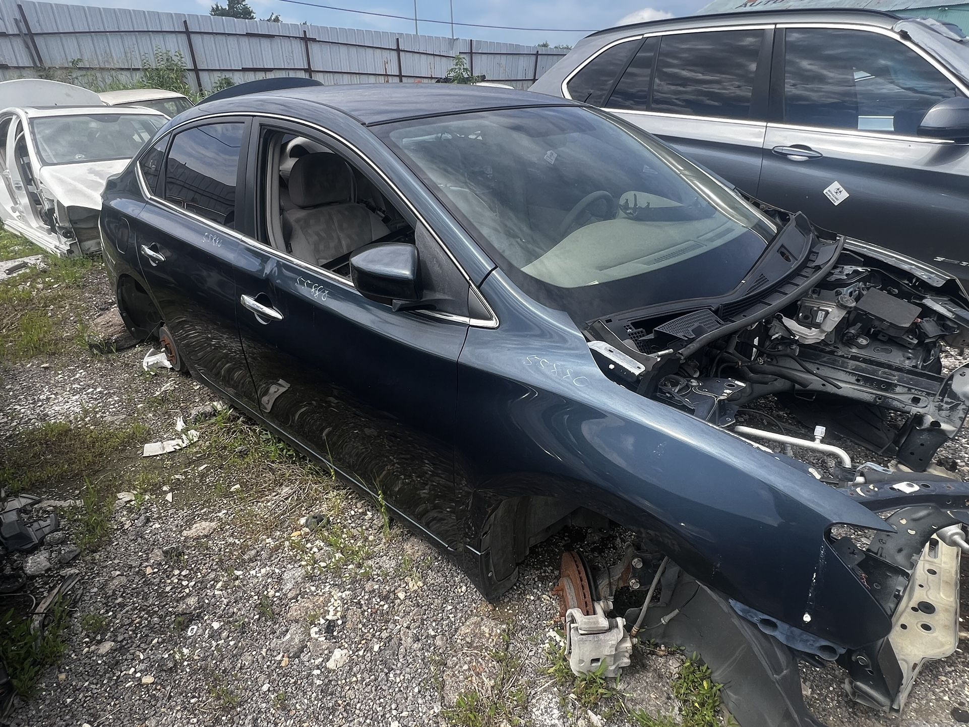 Nissan Sentra- Parts Only