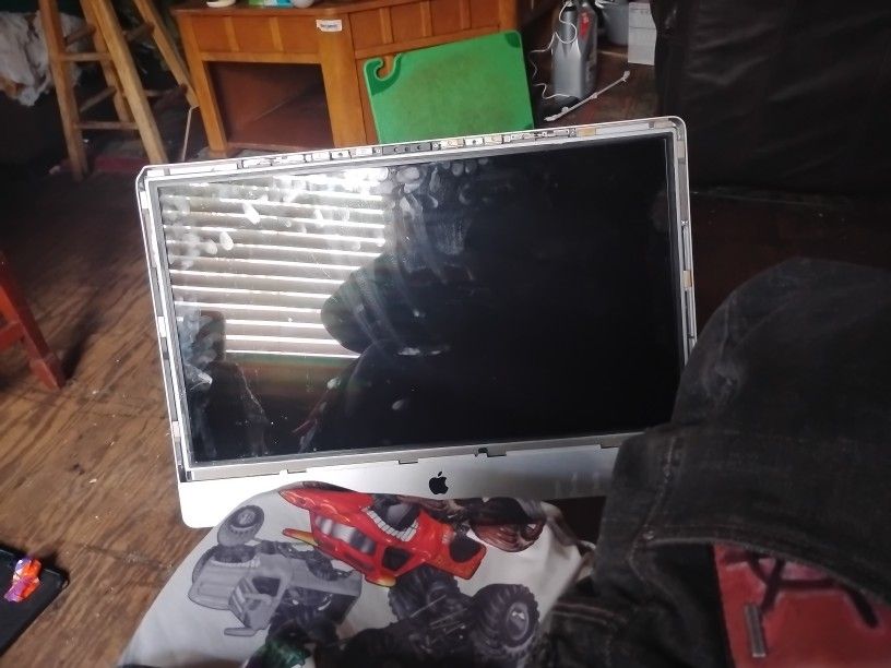 Apple All In One  Touch. Model # A1312