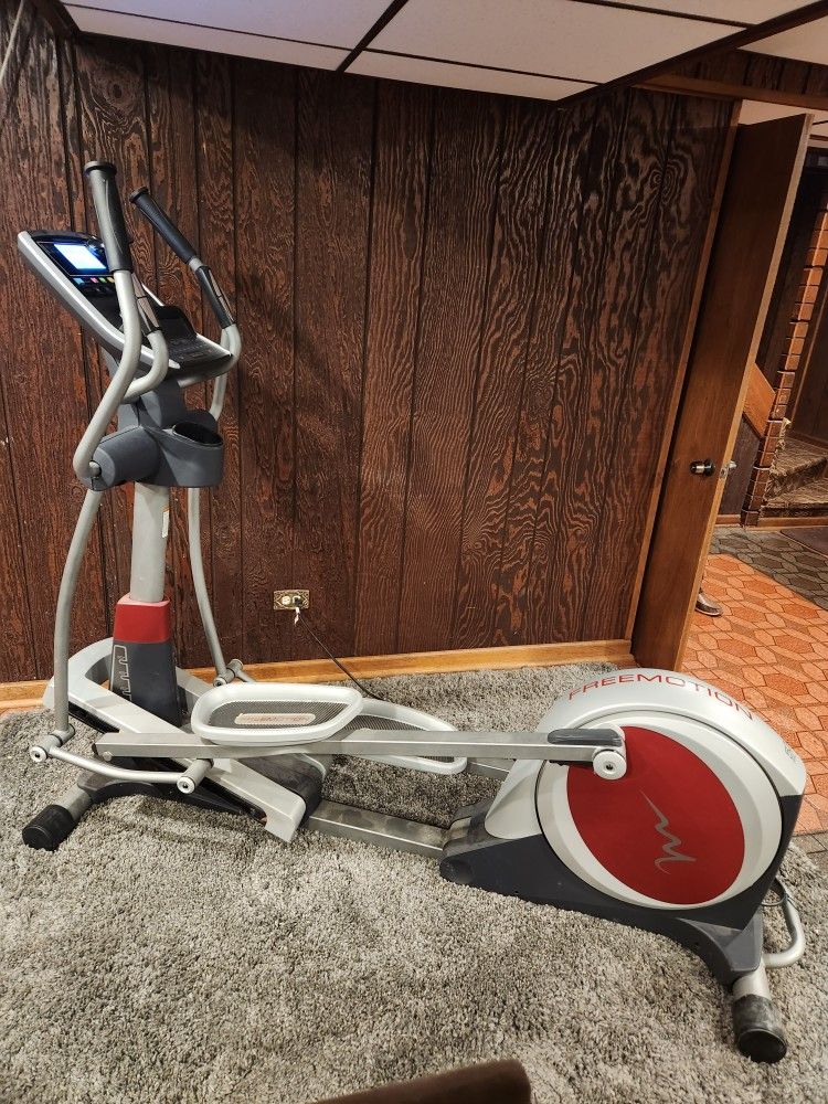 Elliptical trainer