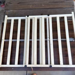  Regalo Wooden Expandable Safety Gate
