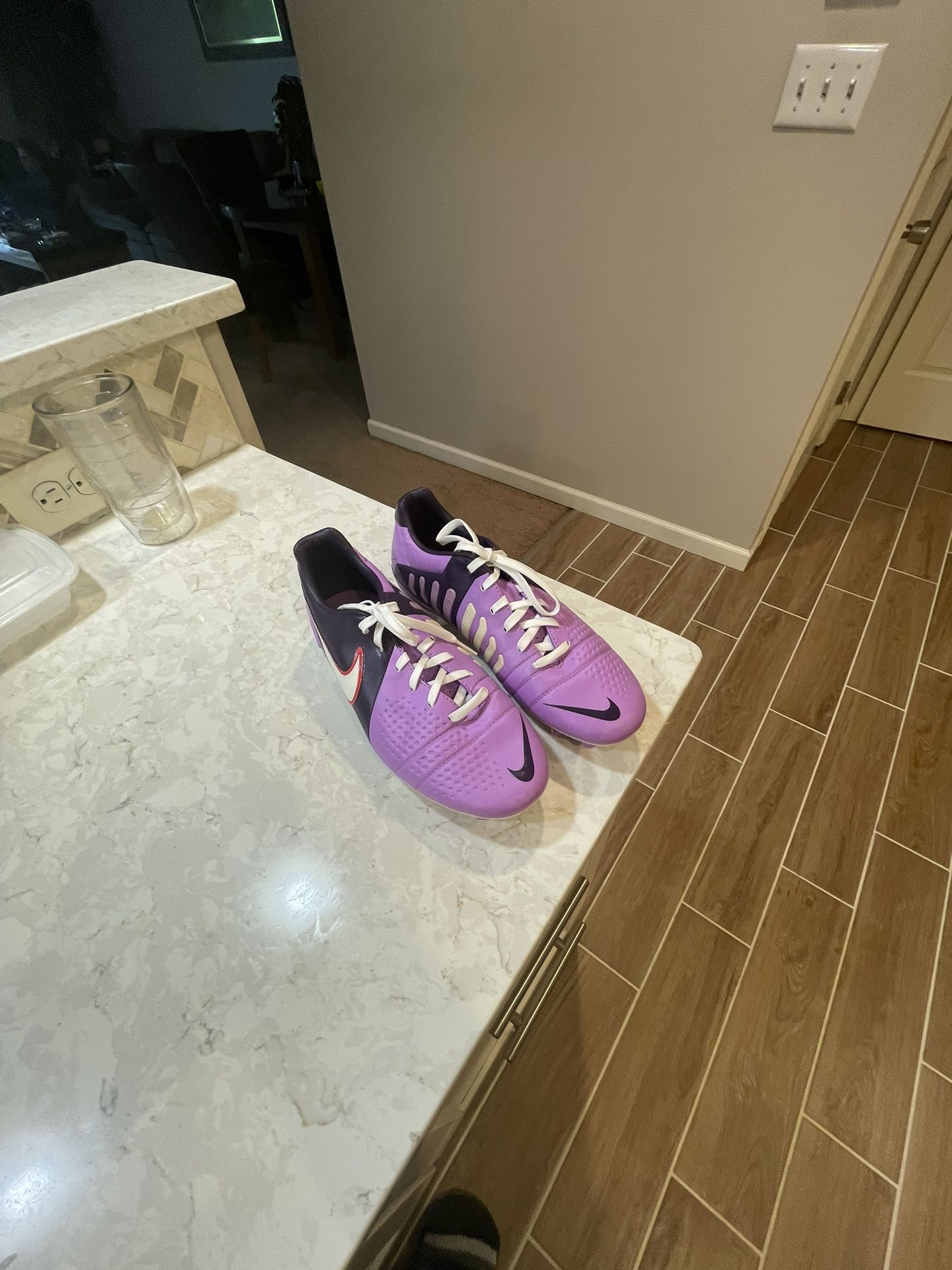 Nike women’s soccer shoes