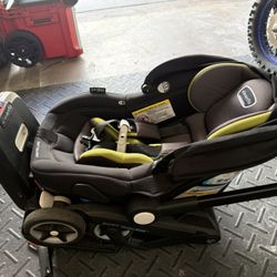 Evenflo Shft Car seat And Base