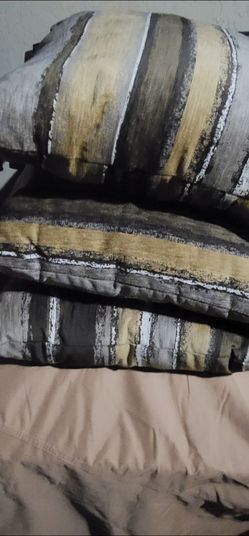 New Couch Pillows set of 4 thick and fluffy