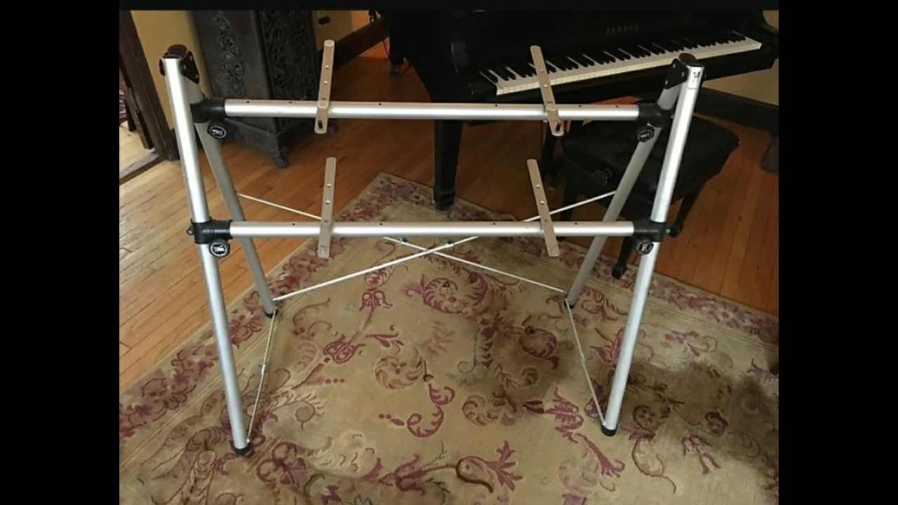 Ultimate Support Systems Keyboard Stand