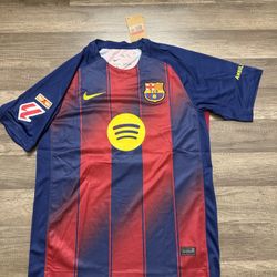 Barcelona, Home Soccer, Jersy #10 Yamal Size Large