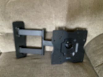 Tv wall mount $10
