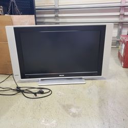 34in Flat Screen TV w/Remote