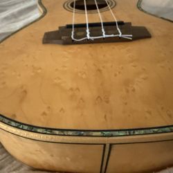 D&D Hawaii Concert Ukulele - Birds Eye Maple