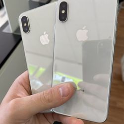 Unlocked iPhone X 64GB Silver