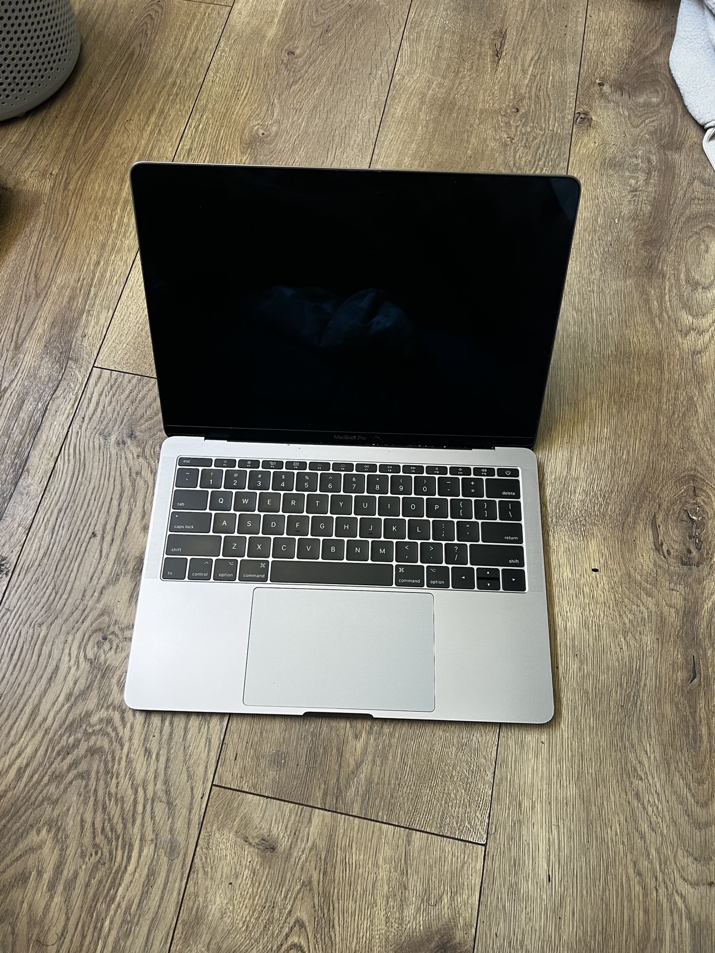 MacBook Pro 2017, 13”