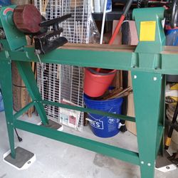 Central Machinery Wood Lathe