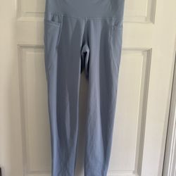 Old Navy Elevate Leggings - size Small 