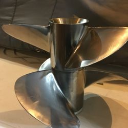 Volvo F7 Duo Prop In Excellent Condition 