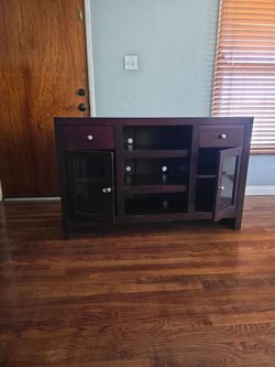 Tv stand