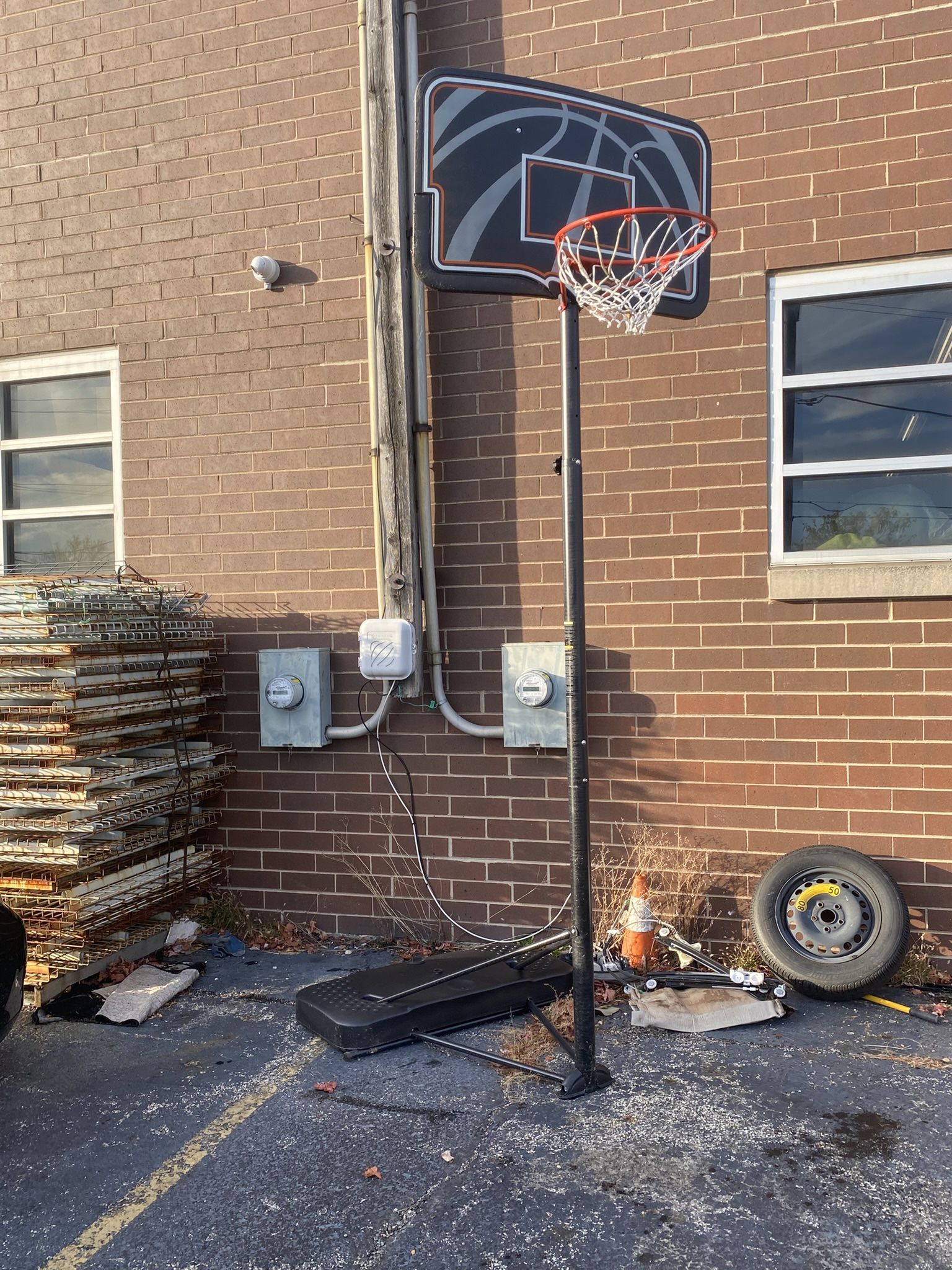 Basketball hoop