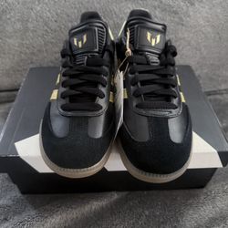 Samba Messi Black And Gold 
