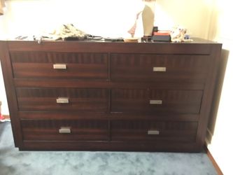 Dresser drawer with mirror