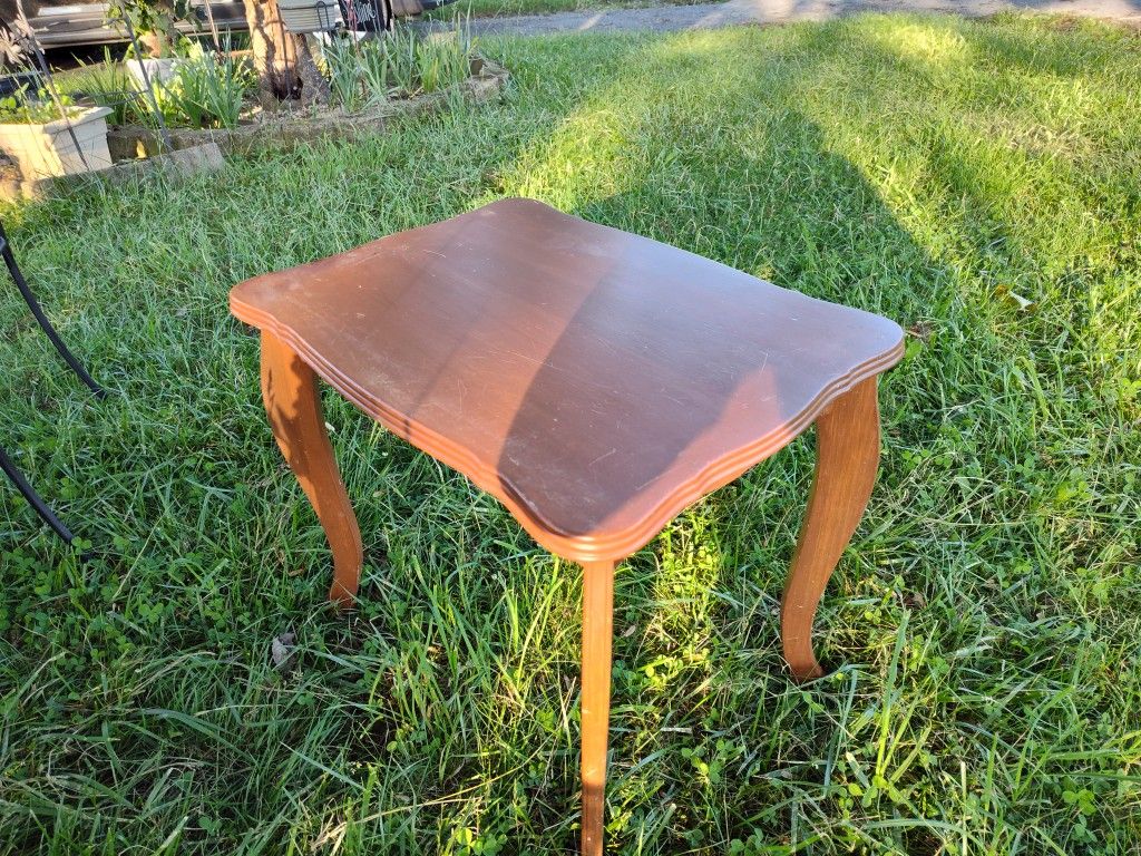 Small Wooden Table With Removable Glass Tray To Serve Drinks