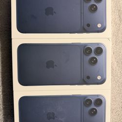 iPhones (17 Pro Max )New 