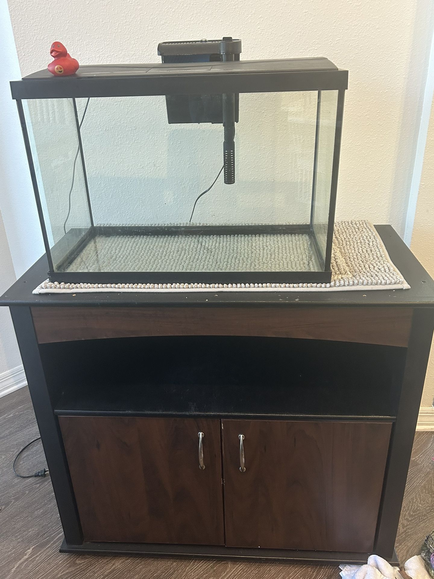 20gal Aquarium W/stand And Extras!
