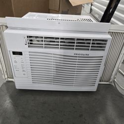 Window AC