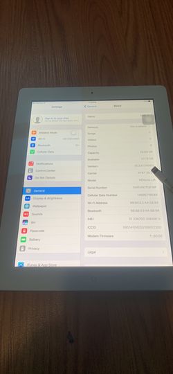 iPad 4 Sliver 32G Cellular With Case And Charger And Cable