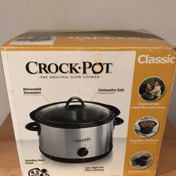 Classic Crock Pot 4.5 Quart- Original Slow Cooker!!