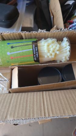 Zip ties,650 pz cada unidad.