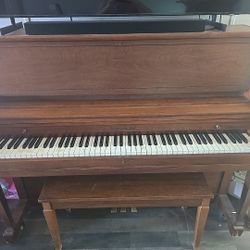 Kholer And Campbell Piano