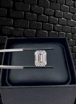 5.03 Carat Lab-Grown Certified Emerald shape Diamond 💎