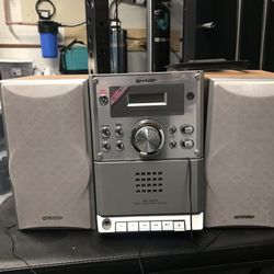 Sharp XL-S10 CP-S10 AM FM Radio CD Cassette Micro Component System Stereo