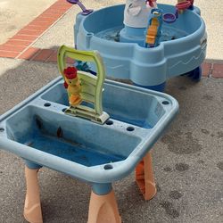 2x Water and sand table for kids