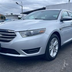 2019 Ford Taurus SEL Sedan 4DR