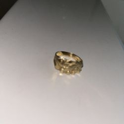 10k Solid Gold Ring 