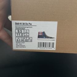 SpongeBob Skate Hi Vans Size 9.5