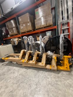 New Pallet Jack