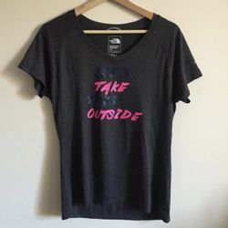 THE NORTH FACE Dark Grey Hot Pink “Let’s Take This Outside” V Neck Graphic Tee
