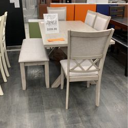 6 Pc Dining Set With Bench