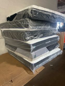 NEW KING SIZE 14 INCH NECTAR MEMORY FOAM MATTRESS