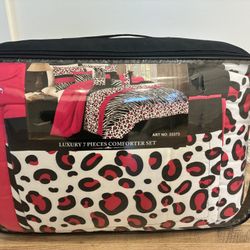 Pick Up From Mount Juliet 37122.. New Beautiful 7 Pieces bedding Comforter Set Color Block Patchwork Bed in A Bag, Pink and Black, Queen