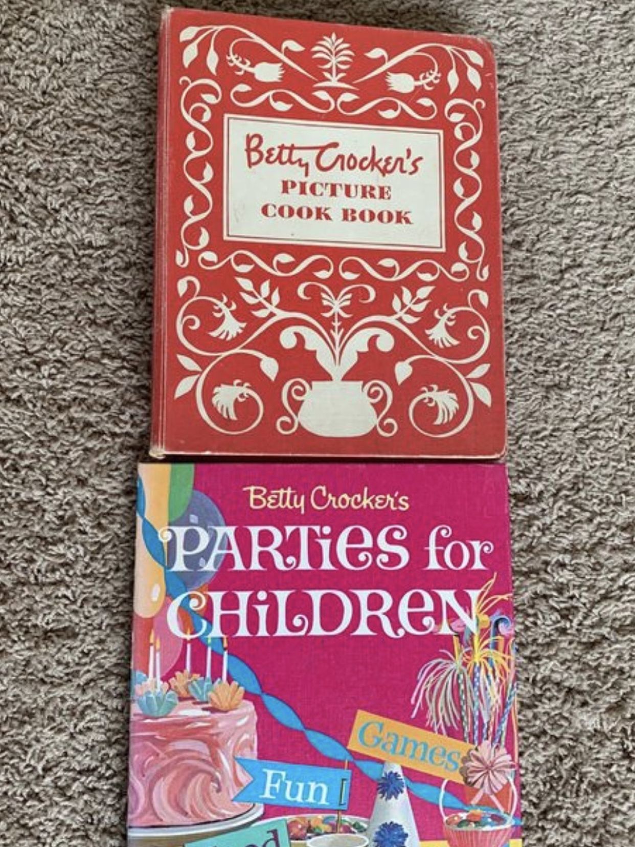 VINTAGE BETTY CROCKER COOKBOOKS. 1950’s FIRST EDITION. PICTURE COOKBOOK AND PARTIES FOR CHILDREN. SEE PHOTOS