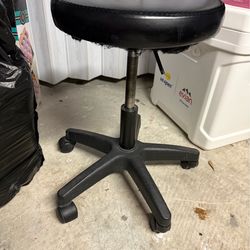 Hair seating stool