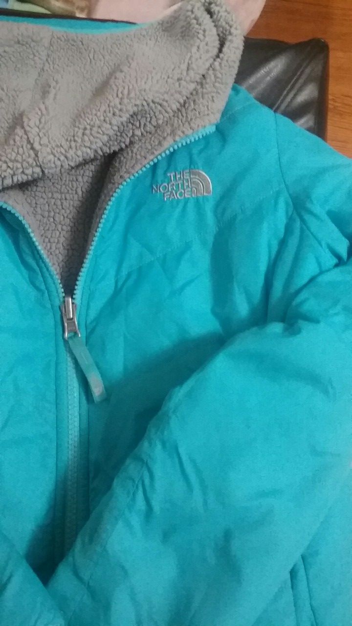 The North Face fleece lined girl's winter jacket size 11/12