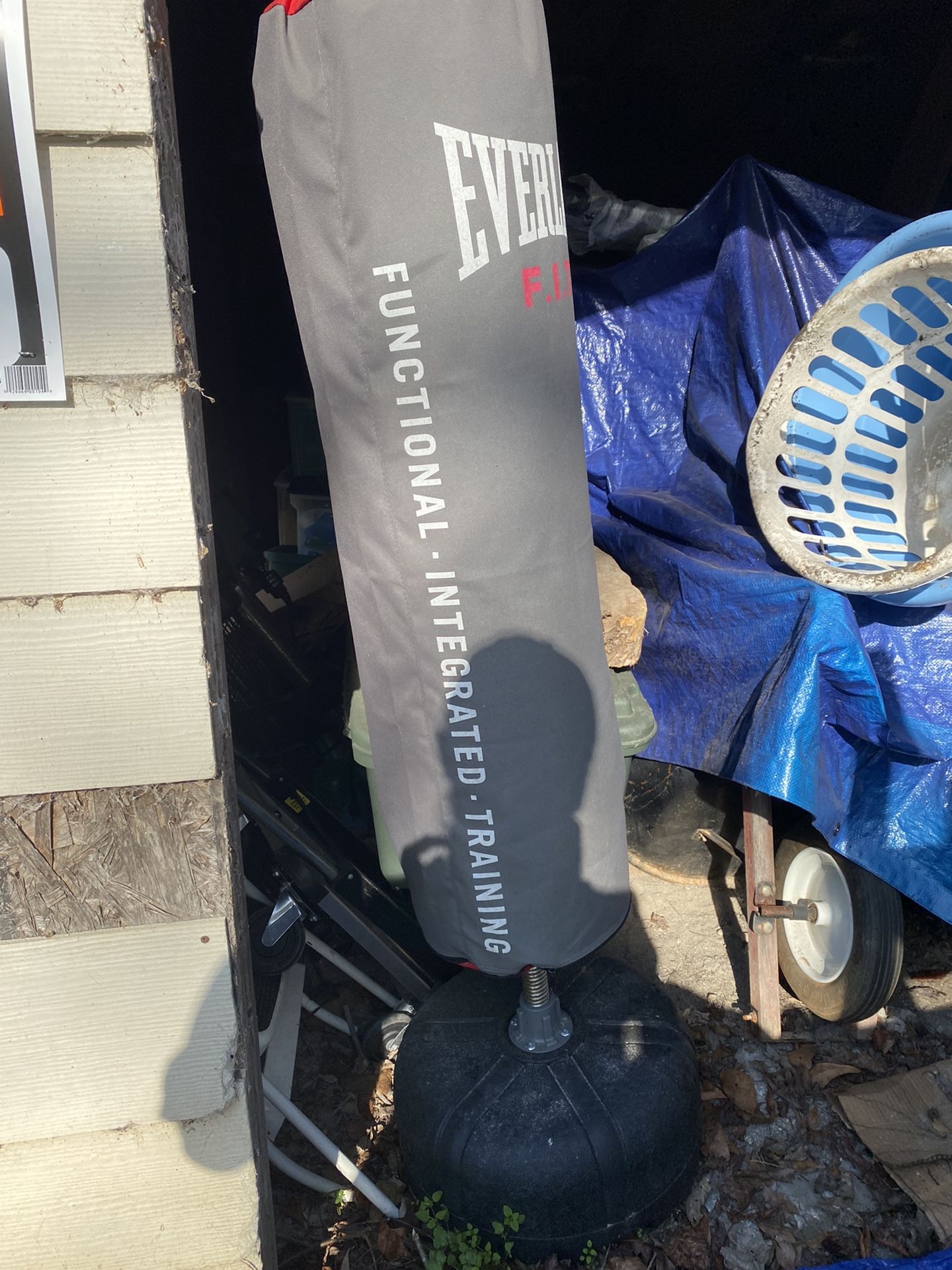 Everlast F. I. T. Functional integrated cardio training free standing punching bag