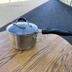 WearEver Stainless Steel Saucepan with Lid – 2 Qt