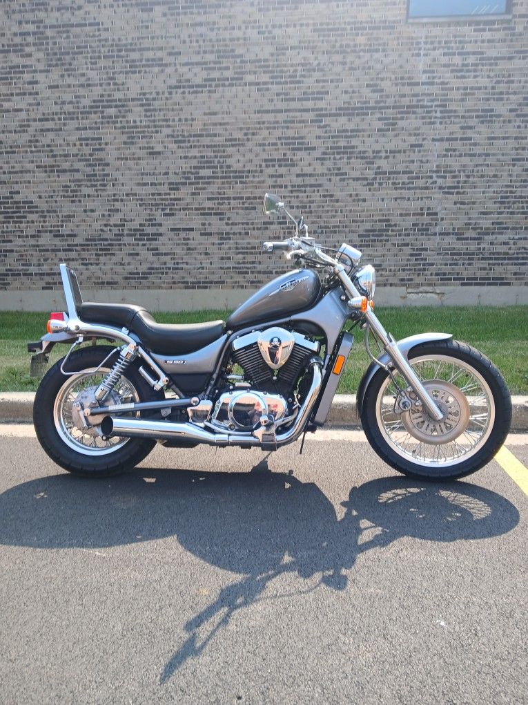 2005 Suzuki Boulevard 800 S-50